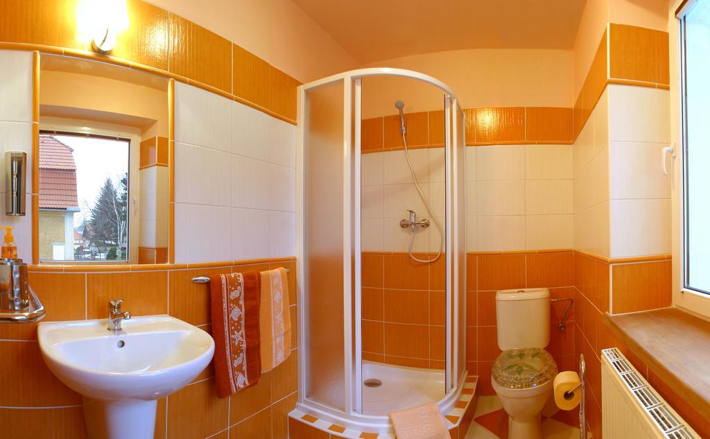 Slunecni Dum Cesky Krumlov Bilik gambar