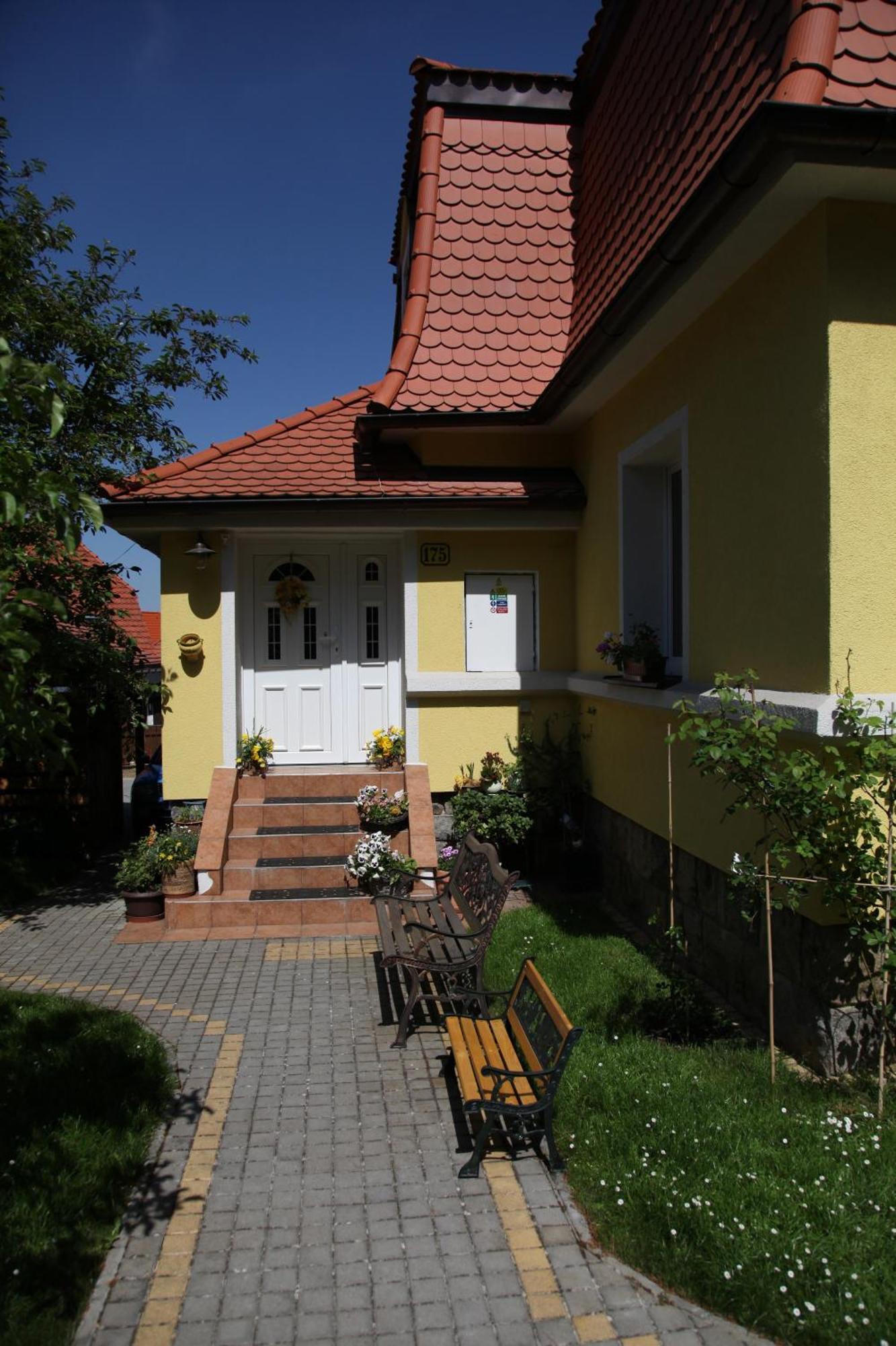 Slunecni Dum Cesky Krumlov Luaran gambar